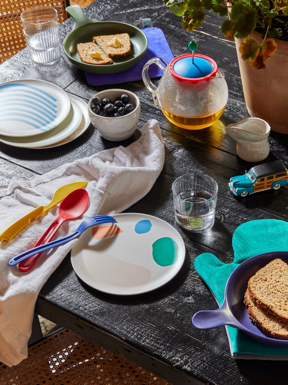MoMA Design Store Holiday Gifts